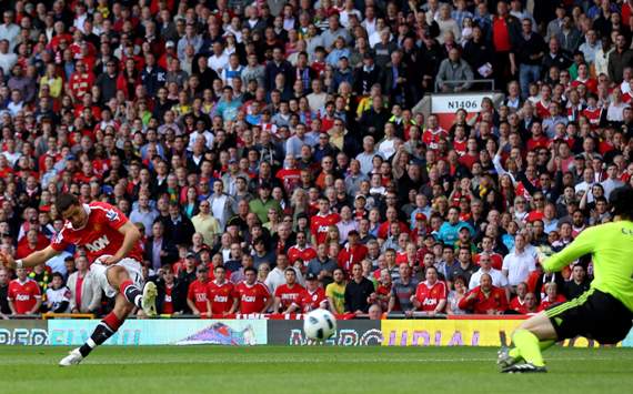 EPL : Javier Hernandez, Manchester United v Chelsea