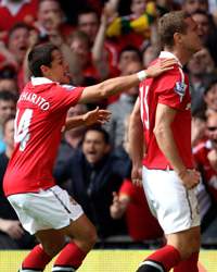 EPL : Nemanja Vidic - Javier Hernandez, Manchester United v Chelsea