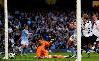 EPL : Crouch - Carlo Cudicini , Manchester City v Tottenham 