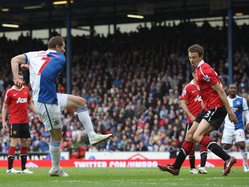Manchester United Juara English Premiere League 2010/2011 Manchester United Juara English Premiere League 2010/2011