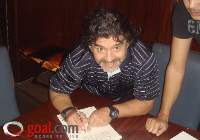 Maradona in Al Wasl UAE .. Exclusive photos for (Goal.com ar)