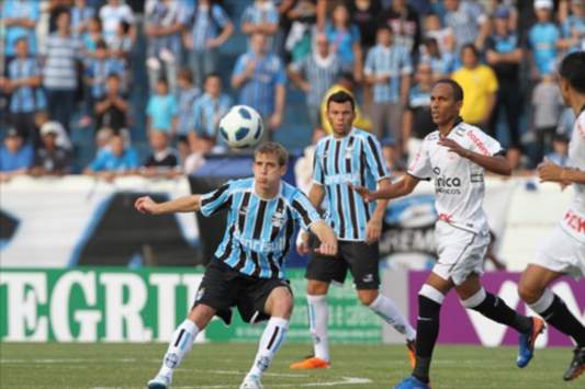 Adílson - Grêmio x Corinthians