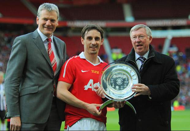 Gary Neville: Manchester United must prove empire is not crumbling