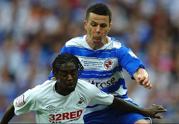 Harte pens new one-year deal with Premier League newcomers Reading