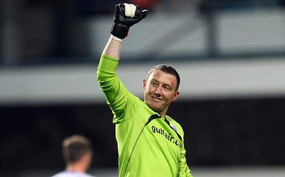 Leeds United manager Neil Warnock targets summer signing of Paddy Kenny - Report