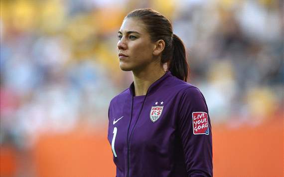 The Seattle Sounders Women announced the signing of goalkeeper Hope Solo and