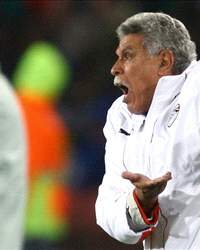 Marcello Lippi vs hassan shehata (italy - egypt) -Confederations World Cup 2009 
