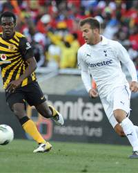 Kaizer Chiefs' Knowledge Musona & Tottenham's Rafael Van der Vaart