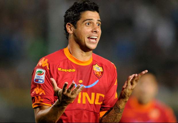 Cicinho admits to drinking problem