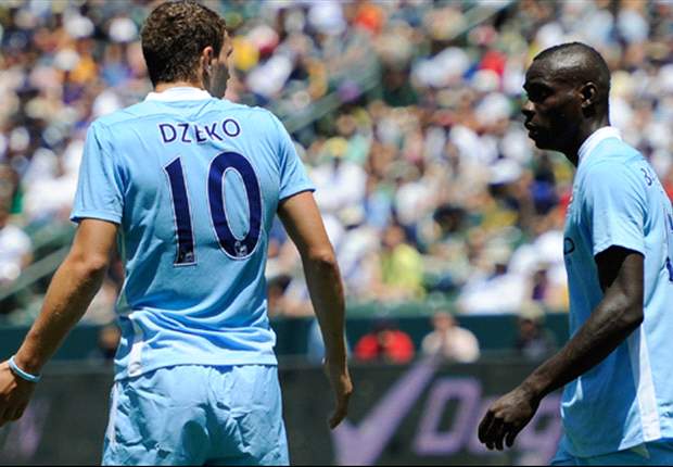 Balotelli must follow Dzeko's example & prove he can be trusted by Manchester City