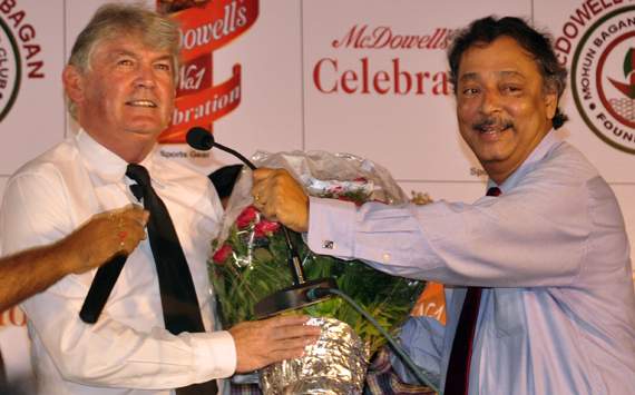 Mohun Bagan Coach Steve Darby With Anjan Mitra