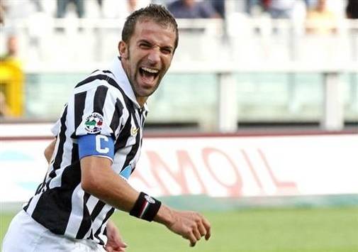 Del Piero celebrates vs. Vicenza (AFP)