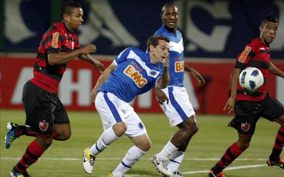 Montillo, meia-armador do Cruzeiro  (Crédito: Washington Alves/VIPCOMM)