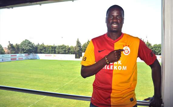 Galatasaray sign Emmanuel Eboue from Arsenal FC on four-year deal