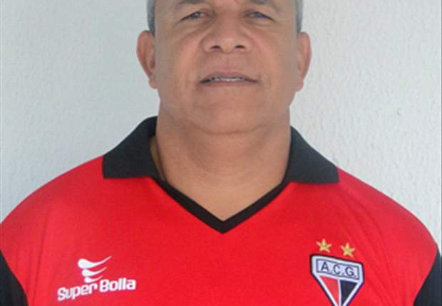 Hélio dos Anjos não é mais o técnico do Atlético-GO