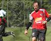 Rogério Ceni aparece em treinos de goleiro