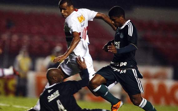 Rivaldo - São Paulo x Palmeiras (Rubens Chiri - saopaulofc.net)