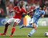 Benfica - FC Twente: Emerson and Bryan Ruiz