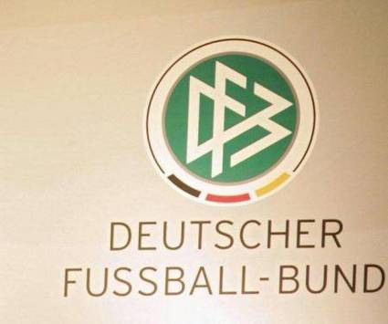 Schmuck: DFB Deutscher Fußball Bund (AFP)