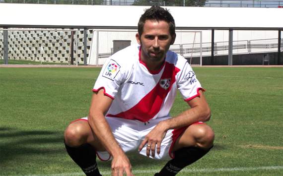 El jugador Raúl Tamudo presentado por el Rayo Vallecano
