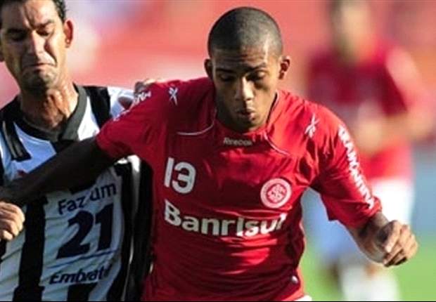 'Like David Luiz at his worst, but with the talent to be a great defender' - Introducing Inter's new Brazilian signing Juan