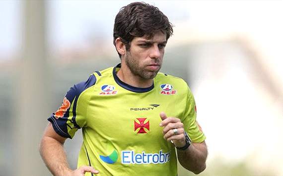 Juninho signs new Vasco da Gama contract