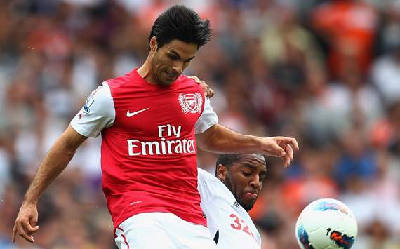 EPL - Arsenal v Swansea City, Mikel Arteta and Kemy Agustien