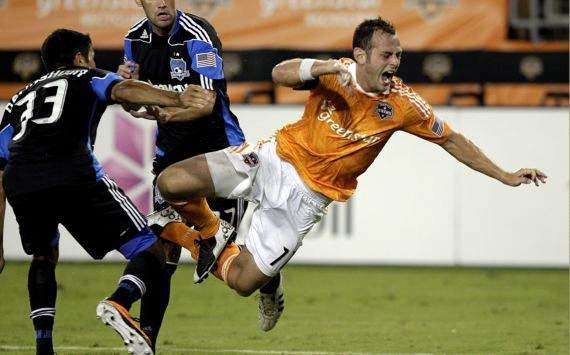Brad Davis, Steven Beitashour; Houston Dynamo - San Jose Earthquakes