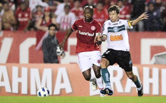 Kleber e Tcheco - Inter x Coritiba (Alexandre Lops)