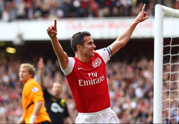Robin van Persie odds-on to join Manchester City after Arsenal snub