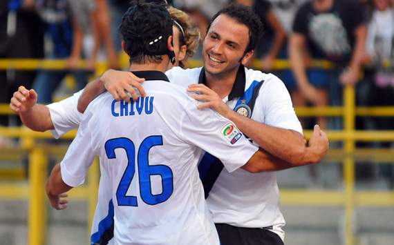 Giampaolo Pazzini, Diego Forlan, Christian Chivu (Inter) - Getty Images