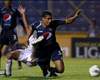 "Rambo" de León firmó con el Motagua
