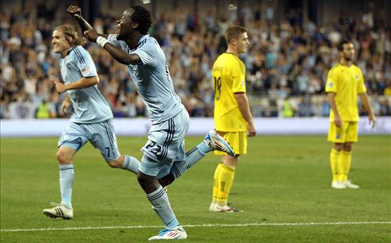 Kei Kamara, Chance Myers; Sporting Kansas City - Columbus Crew; MLS