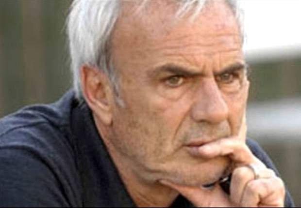 Esperance sack coach Michel Decastel