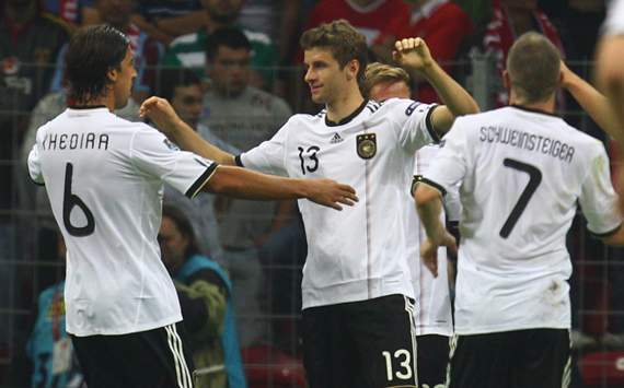 Jerman masih mampu mempertahankan rekor sempurna di babak kualifikasi ...