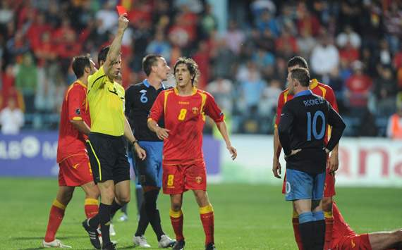 EURO 2012 Qualifier,Wayne Rooney,Miodrag Dzudovic,Montenegro v England