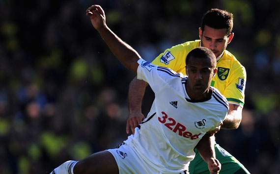 EPL - Norwich City vs Swansea City, Bradley Johnson and Wayne Routledge
