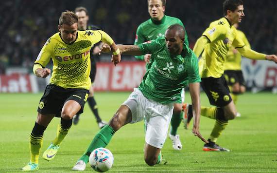 Bundesliga: Werder Bremen - Borussia Dortmund, Naldo - Mario Götze