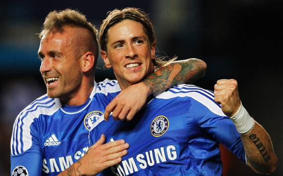 UEFA Champions League: Fernando Torres - Raul Meireles, Chelsea FC v KRC Genk