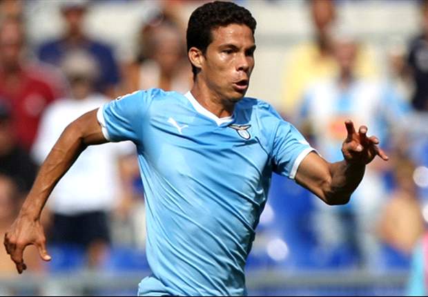 Lazio midfielder Hernanes not interested in Premier League switch