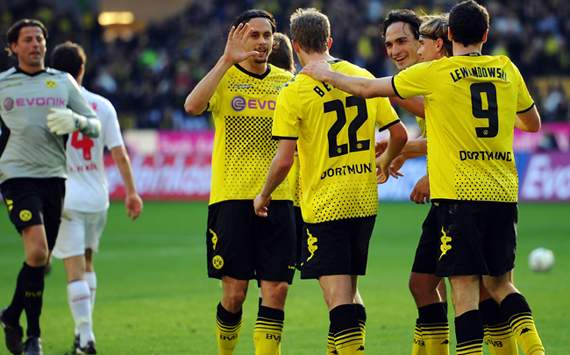 Borussia Dortmund vs. 1. FC Köln;  Neven Subotic, Sven Bender & Robert Lewandowski