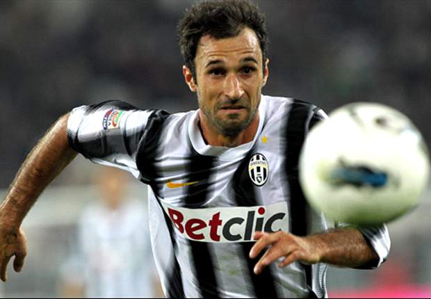 Vucinic riavvolge il nastro e ricorda il periodo no: "Goal come quello contro il Milan sono nel mio repertorio, ma un mese fa sarebbe andato fuori"