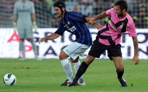 Chivu & Vucinic - Inter-Juventus (Getty Images)