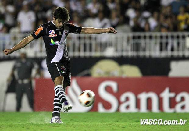 New York Red Bulls sign Juninho Pernambucano