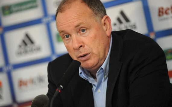 Transferts - Fernandez : "Garder Bakar"