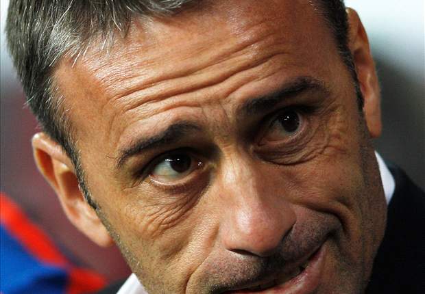 Manuel Fernandes omitted from Portugal's Euro 2012 squad as Nelson Oliveira makes the cut