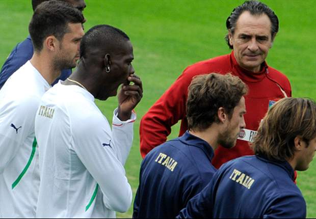 Goal.com presenta 'Costruiamo la Nazionale': i 23 azzurri per Euro 2012 li scegliete voi!