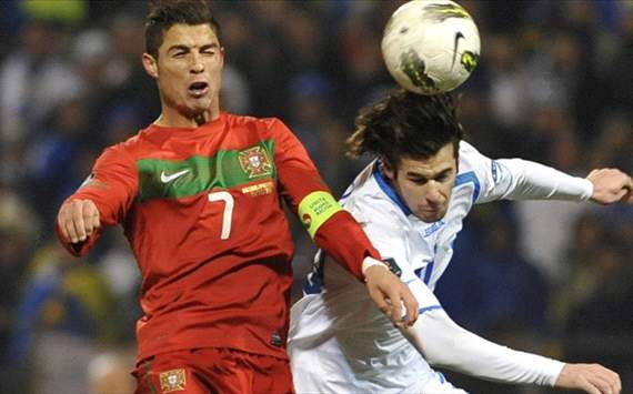 Euro 2012: Adnan Zahirovic (Bosnia) - Cristiano Ronaldo (Portugal)
