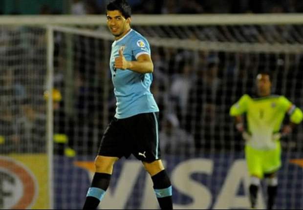 Suarez hat-trick leads Uruguay to comfortable Chile victory