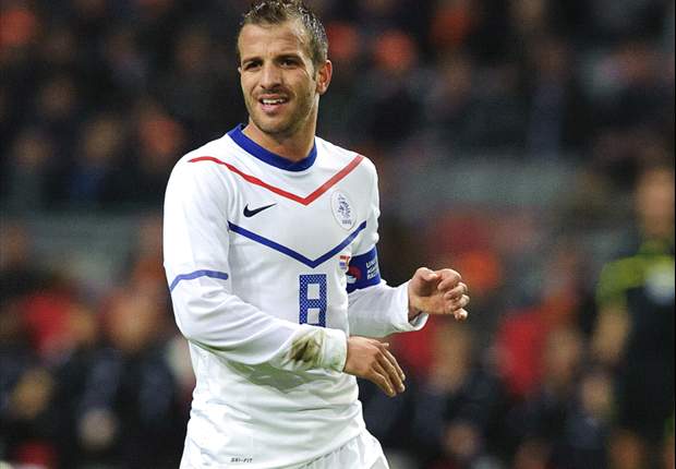 Schalke-Boss Tönnies: Van der Vaart ein Thema - Elia anscheinend auch